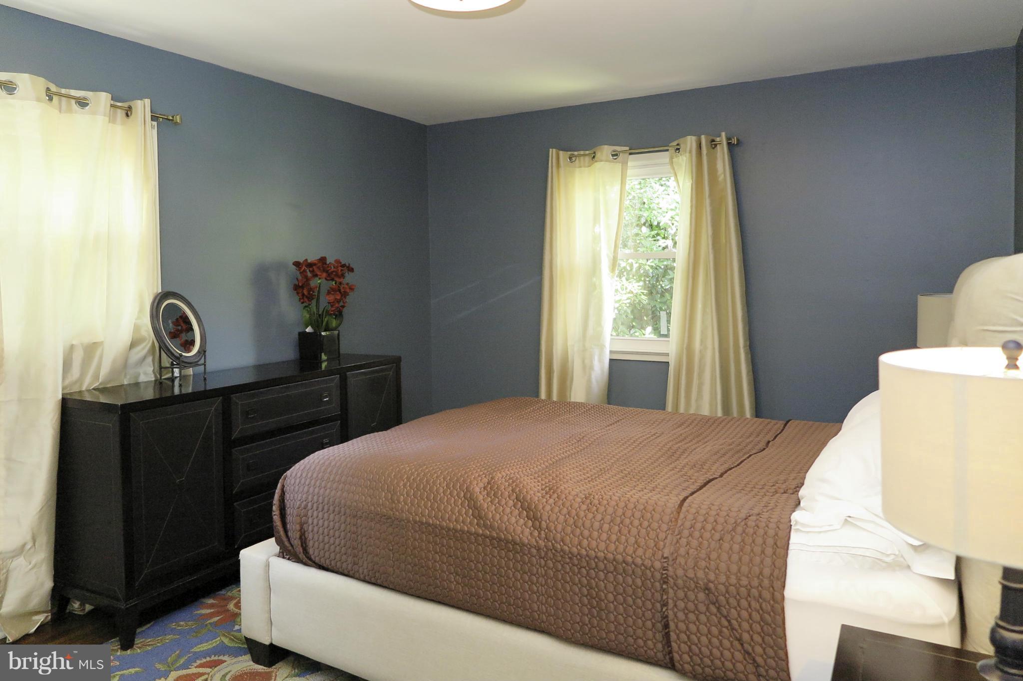8305 Greeley Boulevard Springfield, VA 22152 - Photo 15 of 30 Bedroom (Master)
