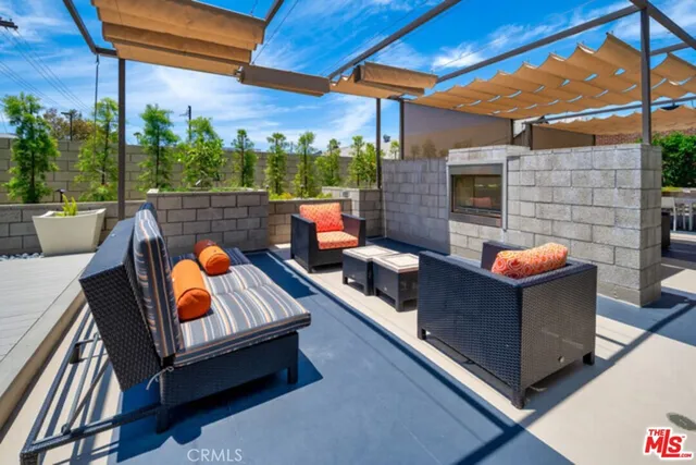 a view of sitting space in the patio