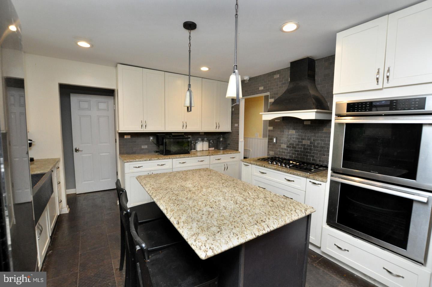 25 Rivulet Way Hamilton, NJ 08619 - Photo 5 of 28 Gallery Image 5