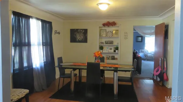 $225,000 | 900 Lincoln Highway, Fairview Heights, IL 62208