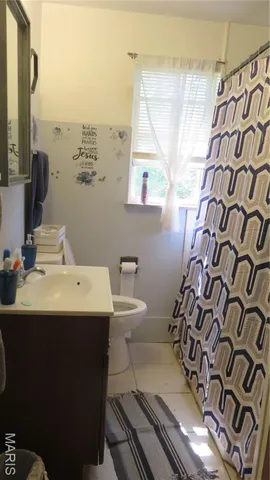 $225,000 | 900 Lincoln Highway, Fairview Heights, IL 62208