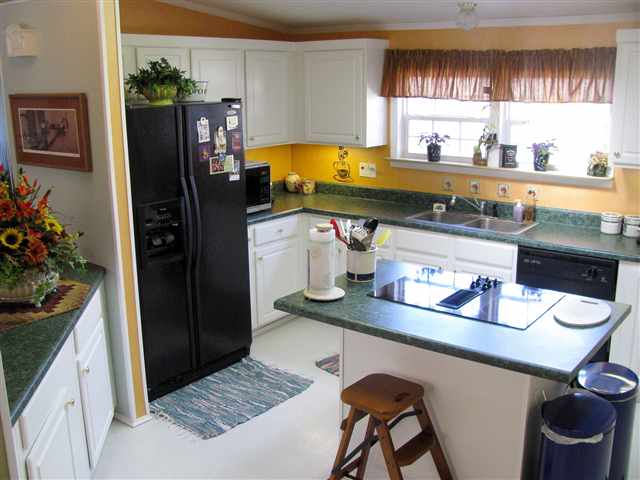 823 Harvey Road Greer, SC 29651 - Photo 5 of 17 Gallery Image 5