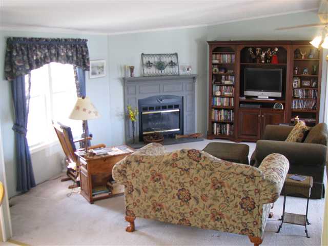 823 Harvey Road Greer, SC 29651 - Photo 8 of 17 Gallery Image 8