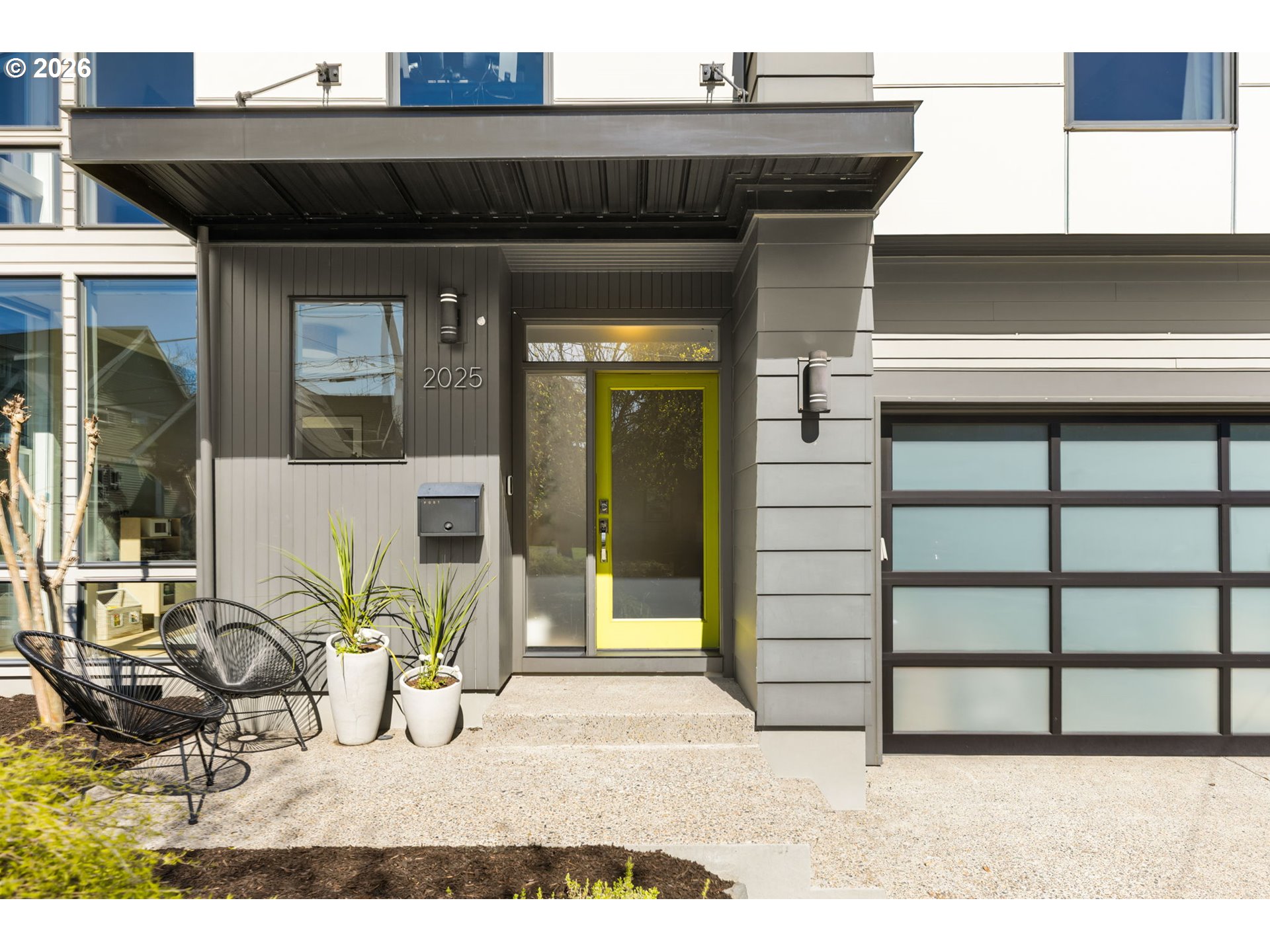 2025 North Alberta Street Portland, OR 97217 - Photo 3 of 48 a view of a porch