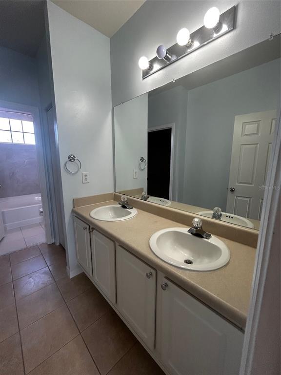 4980 Baraldi Circle, Unit 17208 Sarasota, FL 34235 - Photo 7 of 17