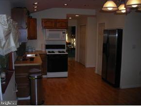 365 Kingfisher Road Tuckerton, NJ 08087 - Photo 4 of 12
