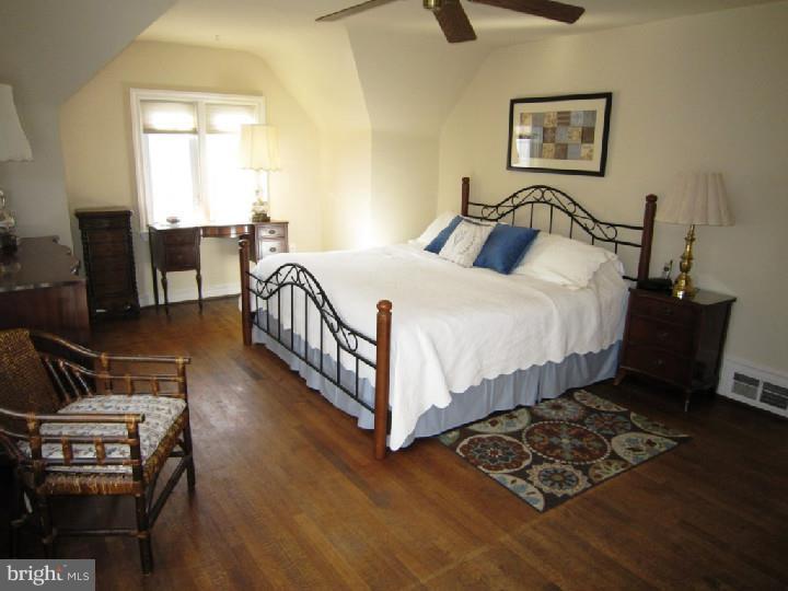 510 South Chester Road Swarthmore, PA 19081 - Photo 8 of 18 Master Bedroom