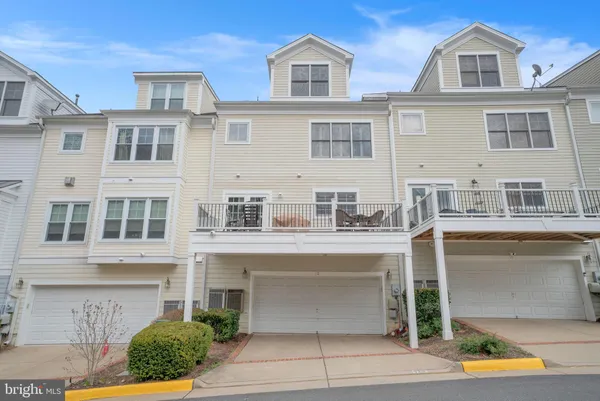 $3,528 | 92 Washington Street, Occoquan, VA 22125