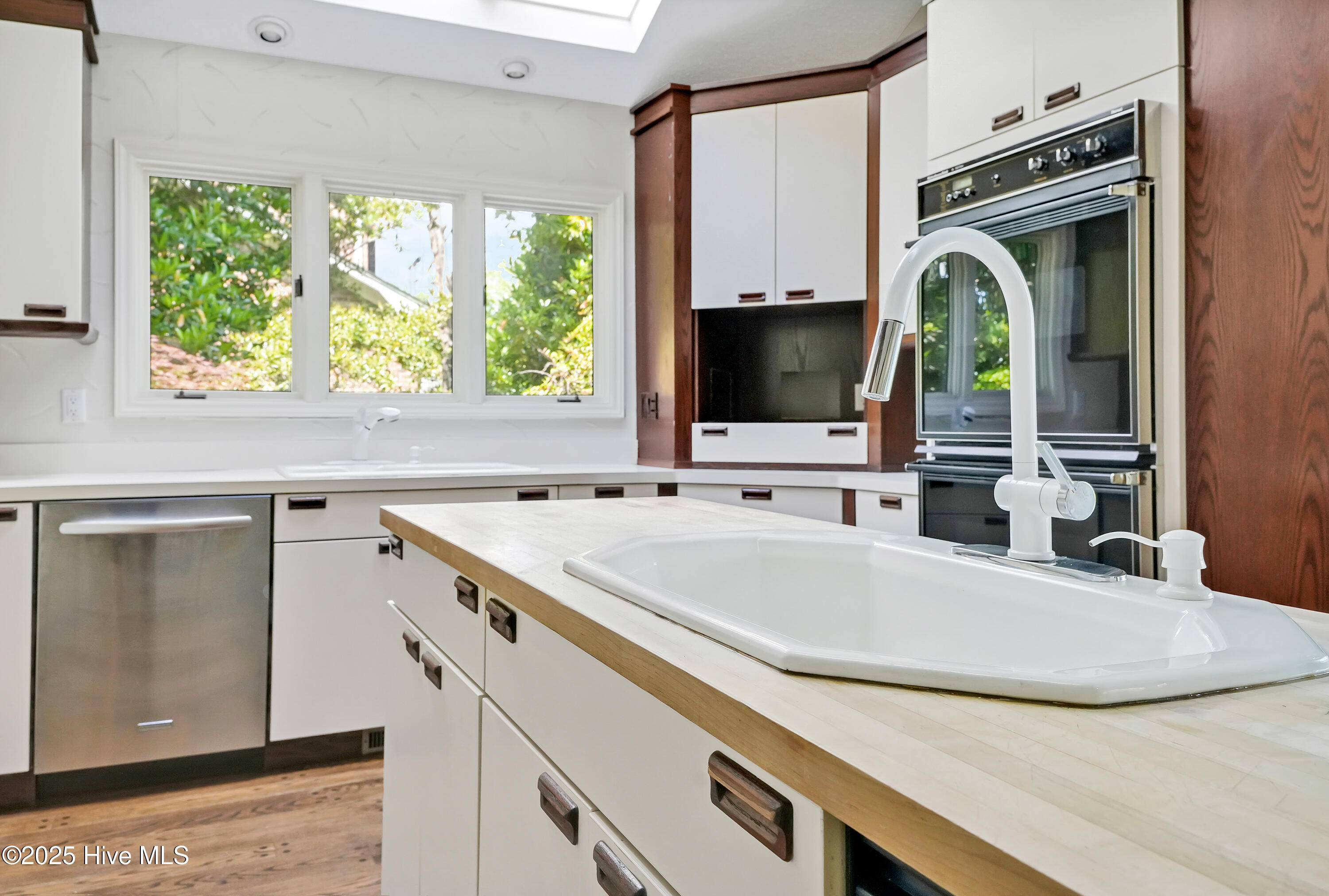 906 Robert E Lee Drive Wilmington, NC 28412 - Photo 15 of 51 906RobertELeeDrive-18