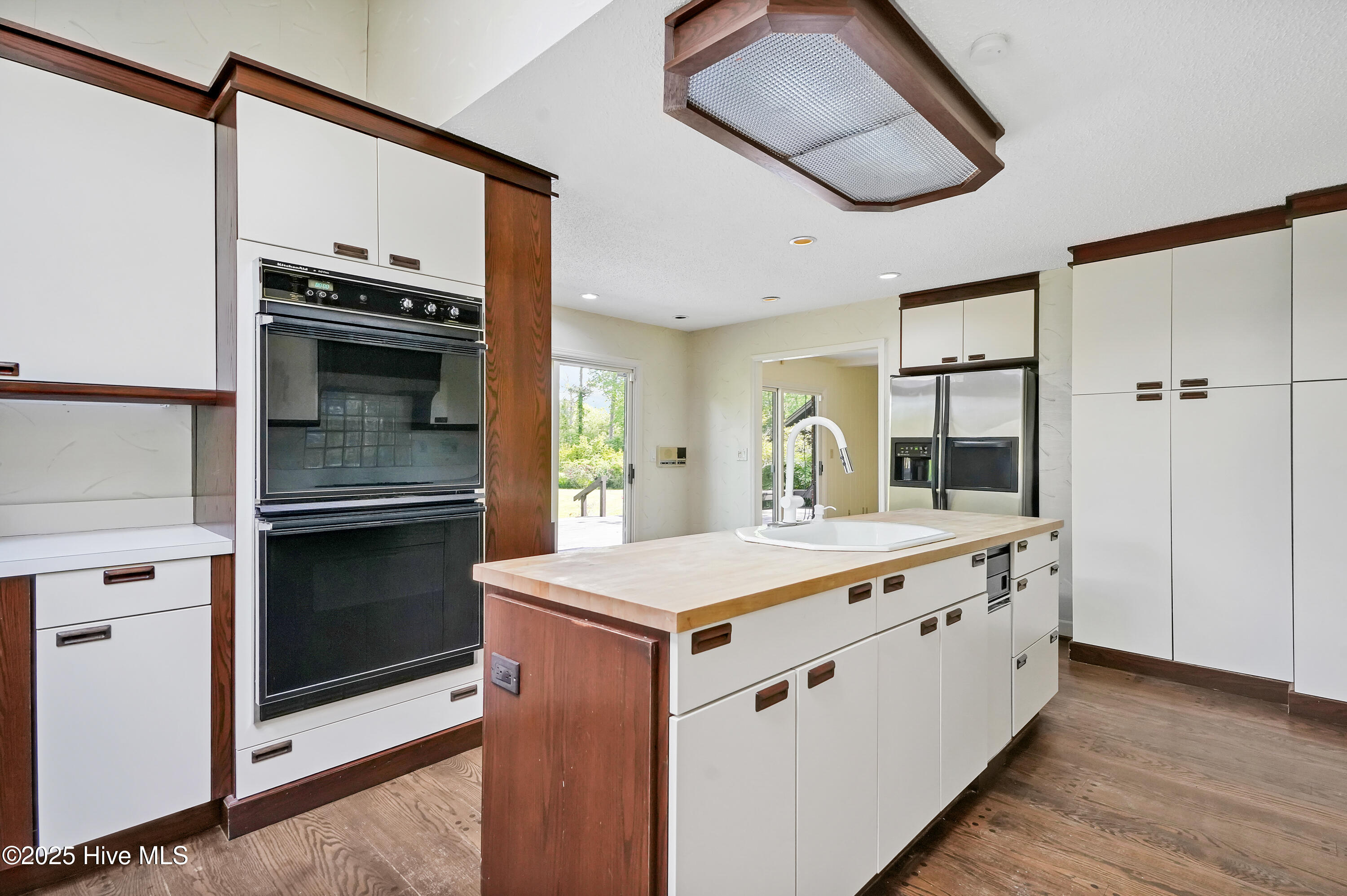 906 Robert E Lee Drive Wilmington, NC 28412 - Photo 16 of 51 906RobertELeeDrive-17