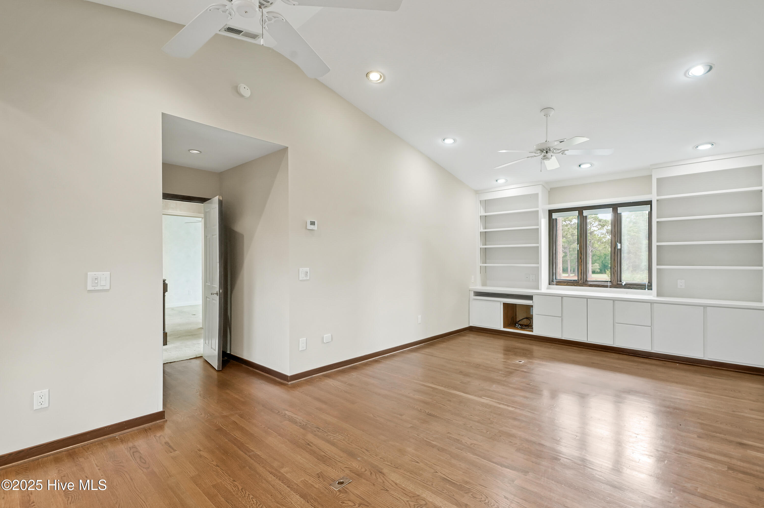 906 Robert E Lee Drive Wilmington, NC 28412 - Photo 23 of 51 906RobertELeeDrive-30