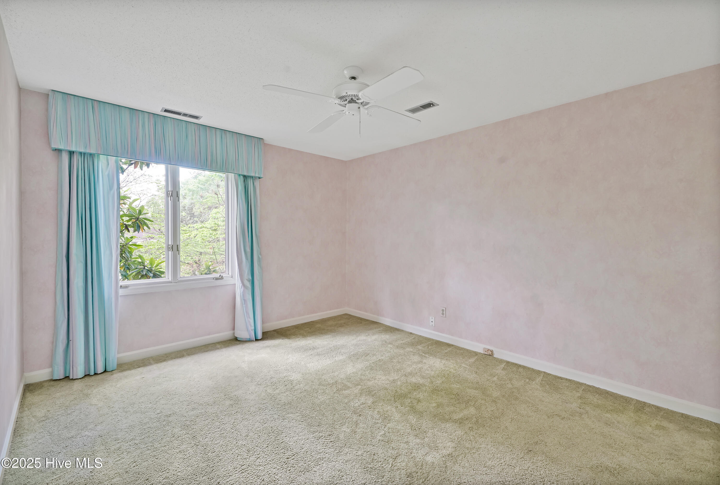 906 Robert E Lee Drive Wilmington, NC 28412 - Photo 34 of 51 906RobertELeeDrive-43