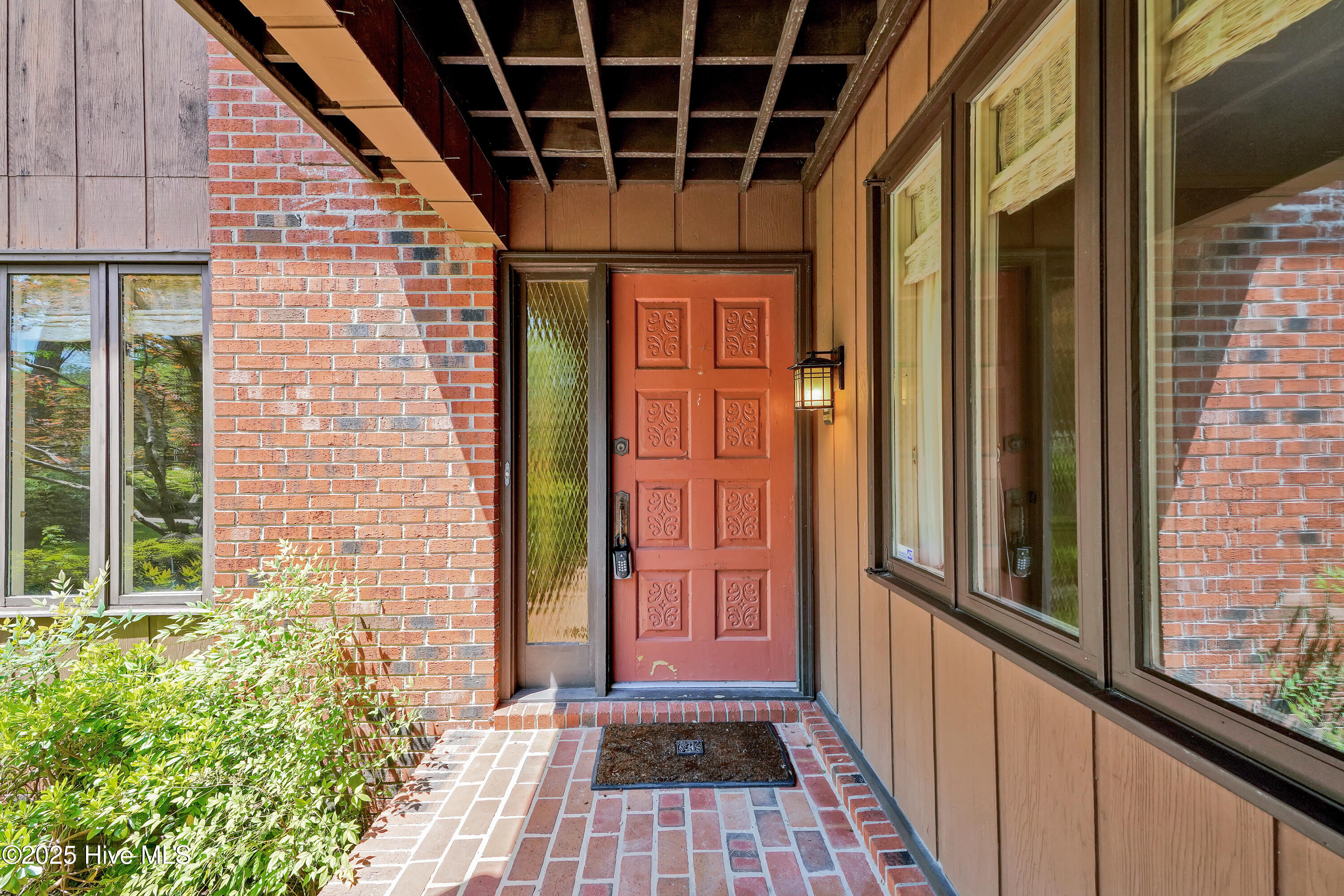 906 Robert E Lee Drive Wilmington, NC 28412 - Photo 4 of 51 906RobertELeeDrive-5