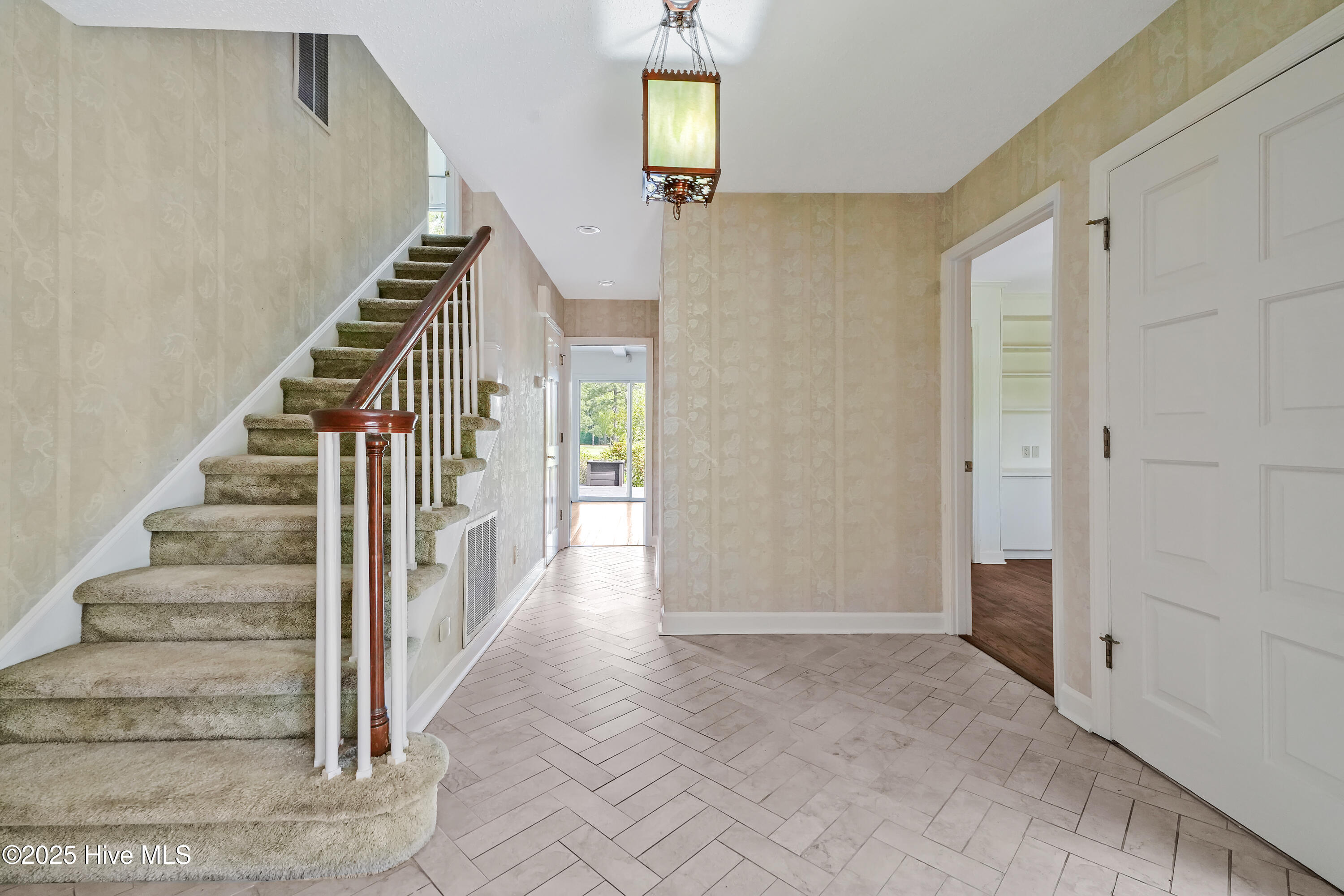 906 Robert E Lee Drive Wilmington, NC 28412 - Photo 8 of 51 906RobertELeeDrive-7