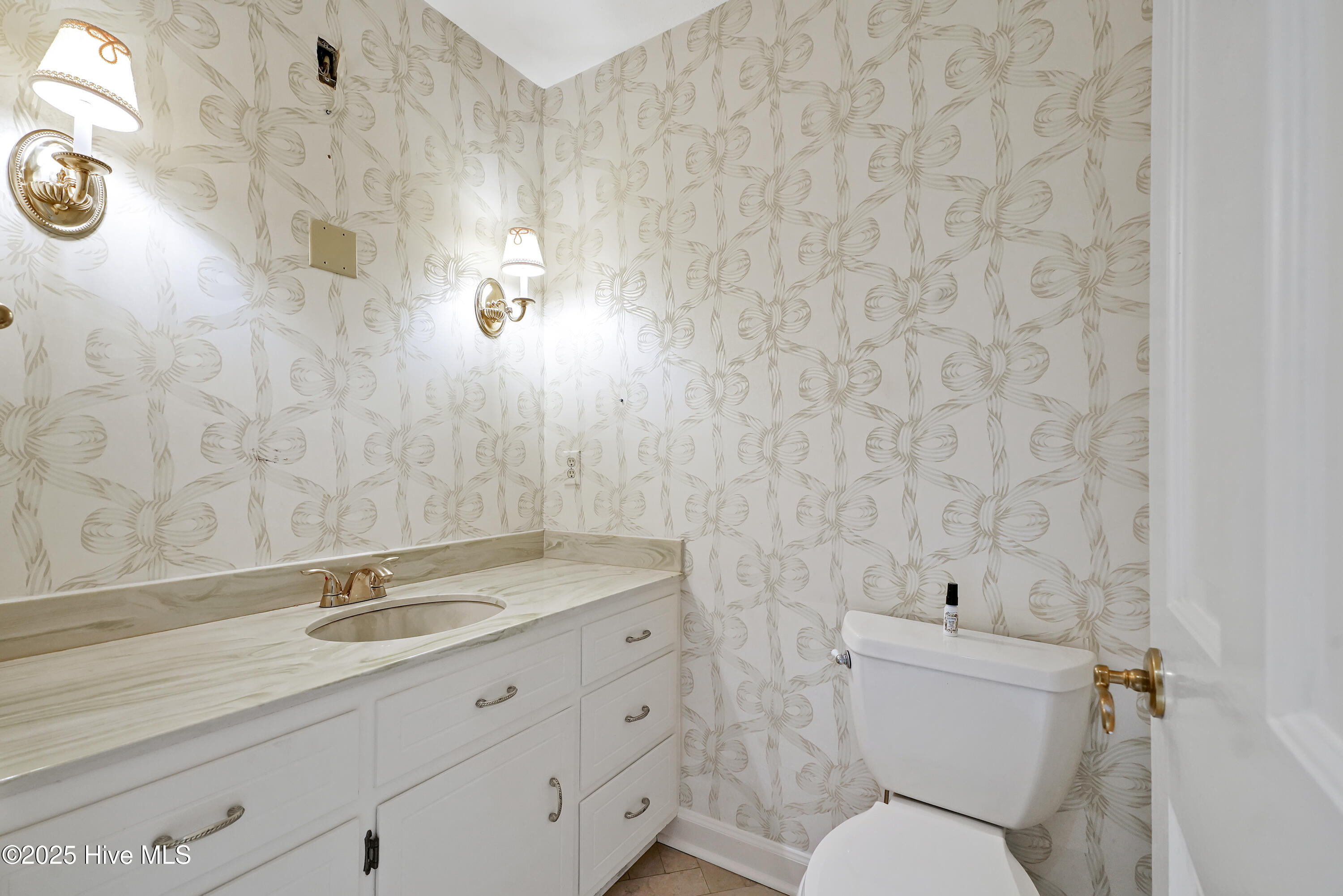 906 Robert E Lee Drive Wilmington, NC 28412 - Photo 10 of 51 906RobertELeeDrive-8