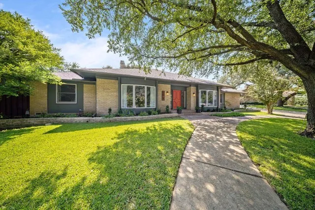 $1,290,000 | 11714 El Hara Circle, Dallas, TX 75230