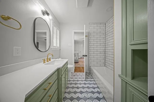 $1,290,000 | 11714 El Hara Circle, Dallas, TX 75230