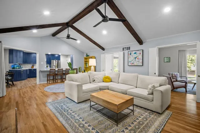 $1,290,000 | 11714 El Hara Circle, Dallas, TX 75230