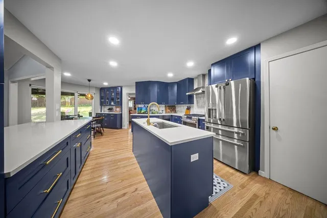 $1,290,000 | 11714 El Hara Circle, Dallas, TX 75230