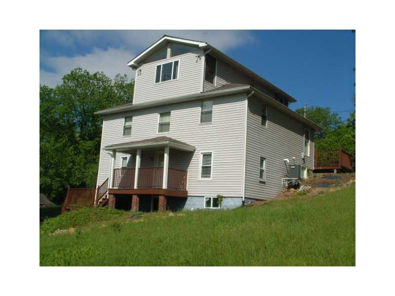 32 Blythe Road Charleroi, PA 15022 - Photo 2 of 18 Exterior Back.