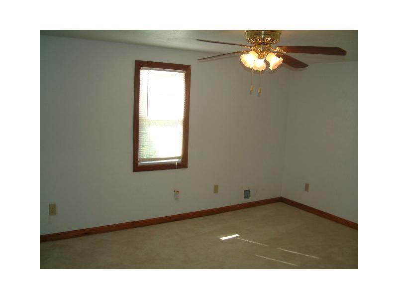 32 Blythe Road Charleroi, PA 15022 - Photo 16 of 18 Bedroom.