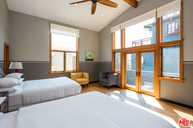 432 Howland Canal Venice, CA 90291 - Photo 22 of 29