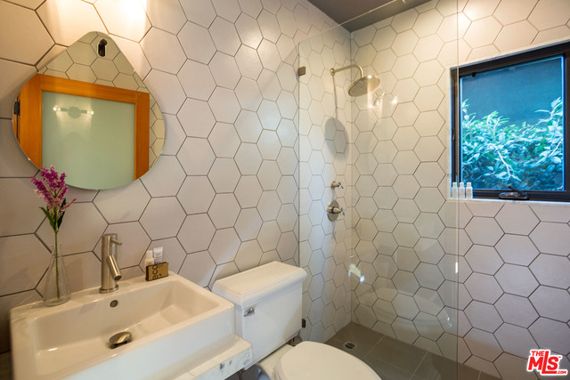 432 Howland Canal Venice, CA 90291 - Photo 23 of 29