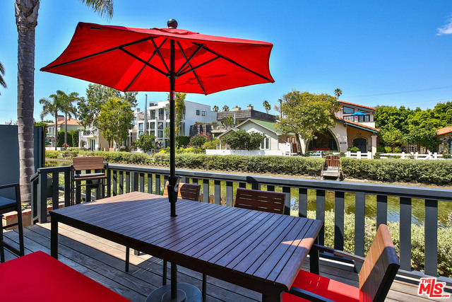 432 Howland Canal Venice, CA 90291 - Photo 8 of 29