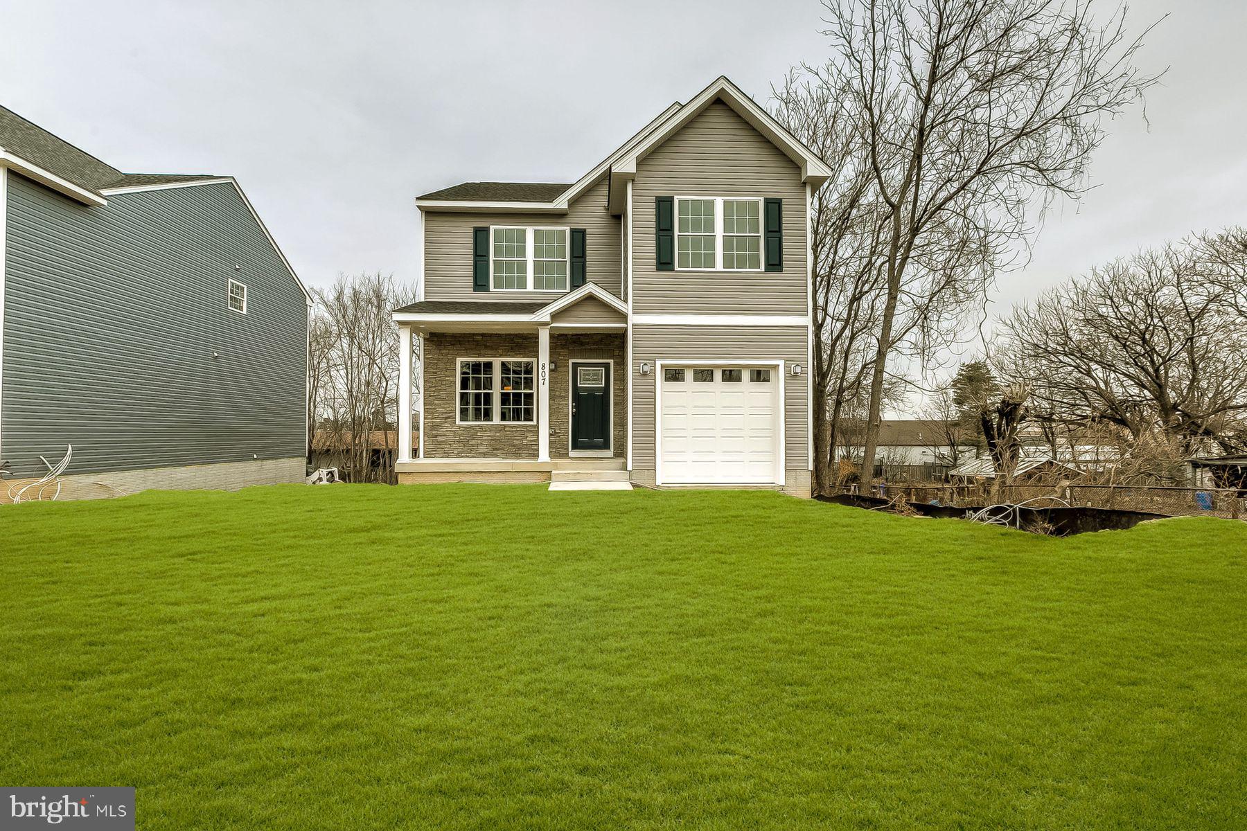 807 North Point Road Baltimore, MD 21224 - Photo 1 of 30 Gallery Image 1