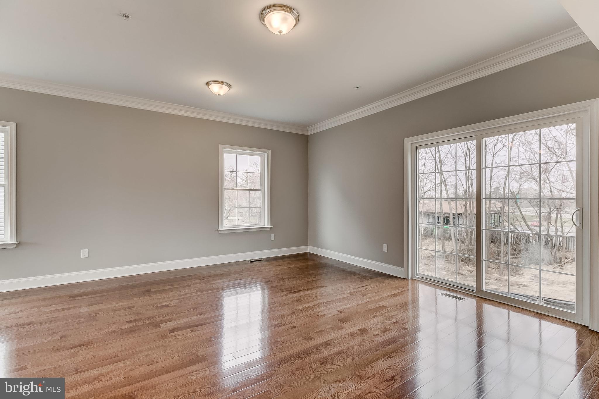 807 North Point Road Baltimore, MD 21224 - Photo 6 of 30 Gallery Image 6