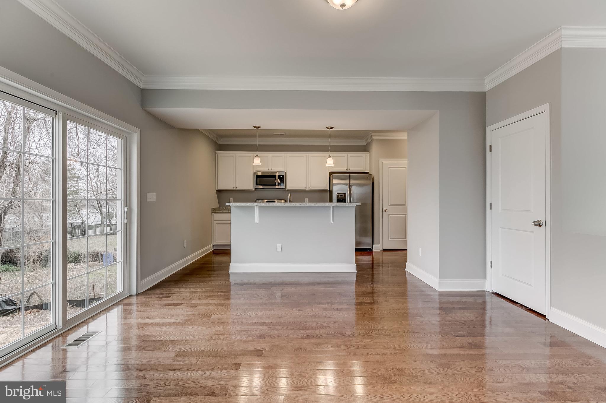 807 North Point Road Baltimore, MD 21224 - Photo 8 of 30 Gallery Image 8