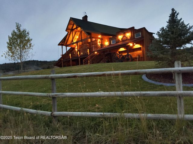 $2,549,000 | 1802 Dusty Trail, Auburn, WY 83111
