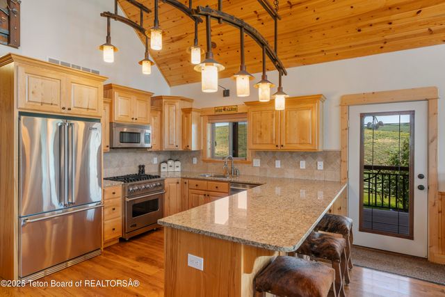 $2,549,000 | 1802 Dusty Trail, Auburn, WY 83111