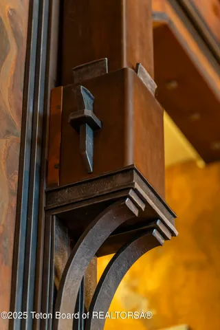 $2,549,000 | 1802 Dusty Trail, Auburn, WY 83111