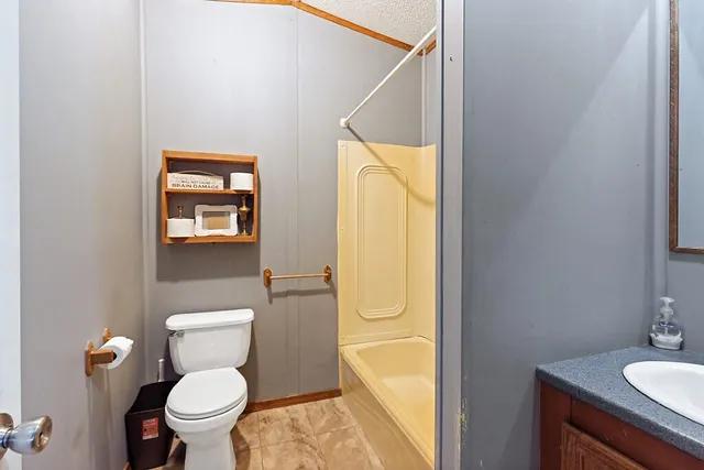 $240,000 | 573 Back Road, Skowhegan, ME 04976