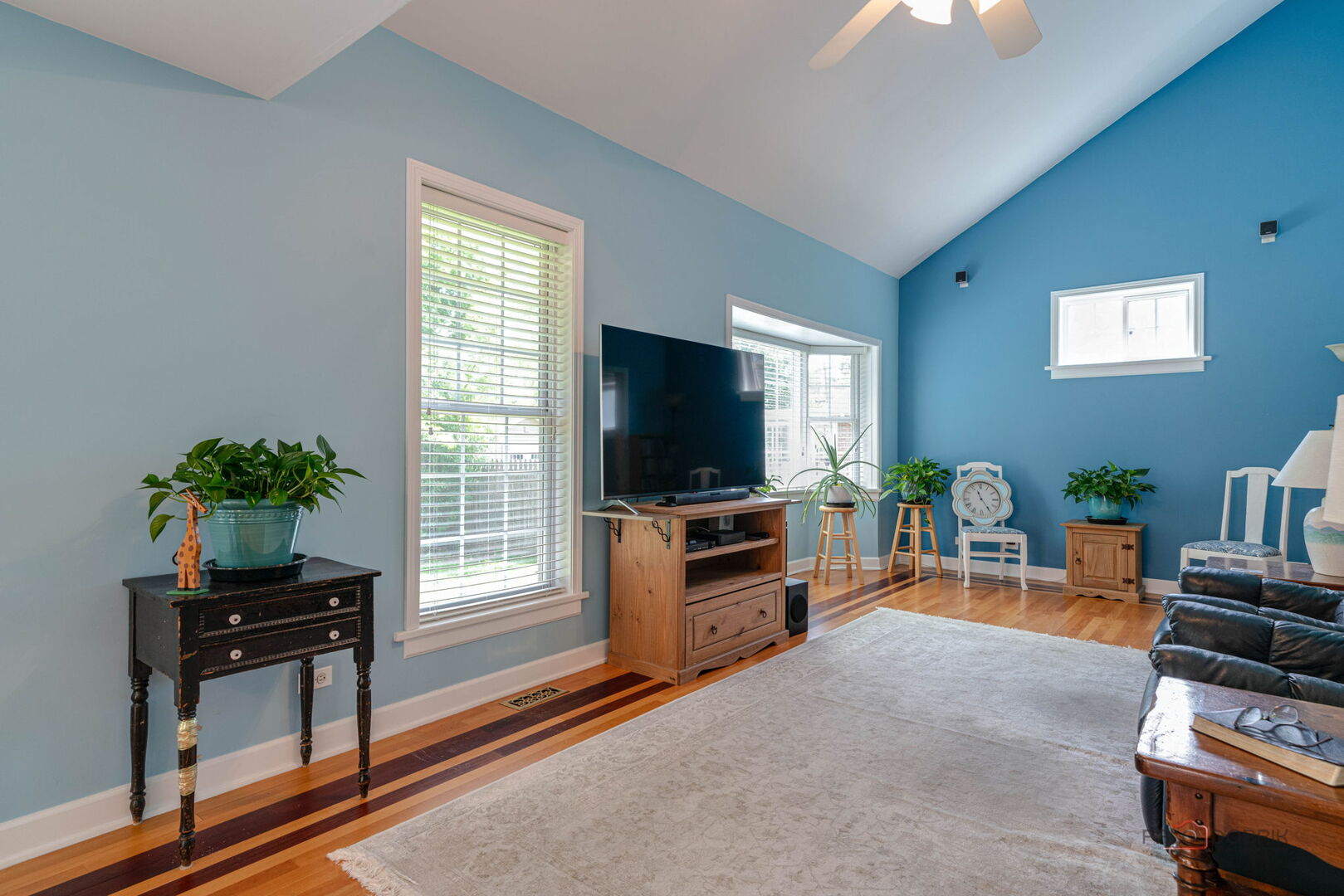 225 Stratford Road Des Plaines, IL 60016 - Photo 4 of 35