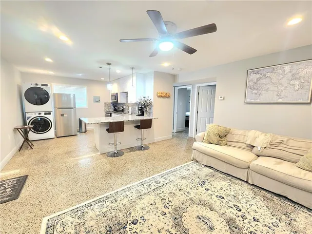 $3,000 | 513 Omega Street, Unit A, Belle Chasse, LA 70037