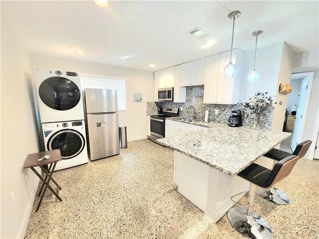 $3,000 | 513 Omega Street, Unit A, Belle Chasse, LA 70037