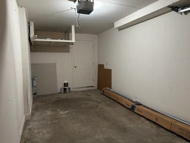 $2,600 | 1 Beaver Brook Road, Unit 19, Danbury, CT 06810