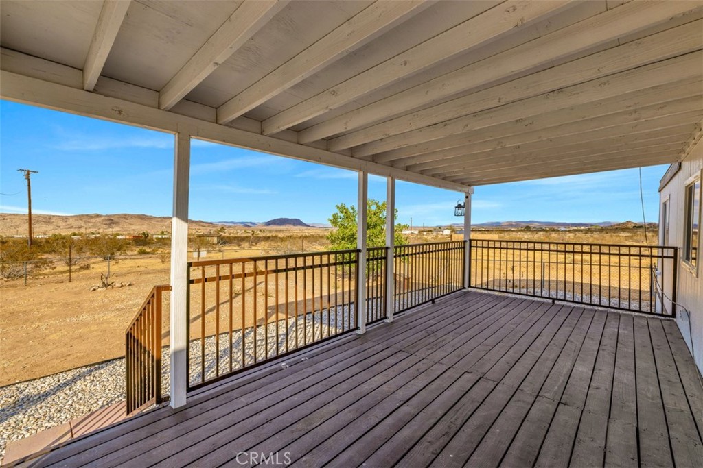 55757 Linn Road Landers, CA 92285 - Photo 27 of 41 Spacious Main House Backyard