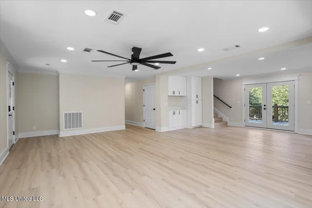 $3,250 | 749 East North Street, Pass Christian, MS 39571