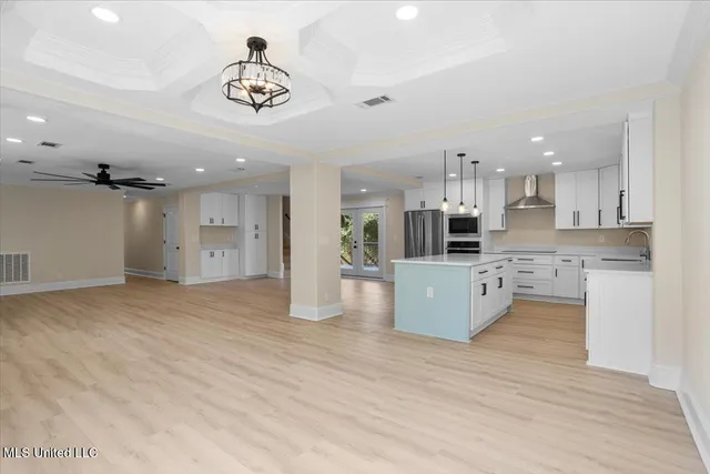 $3,250 | 749 East North Street, Pass Christian, MS 39571