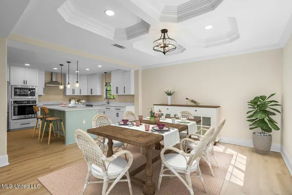 $3,250 | 749 East North Street, Pass Christian, MS 39571