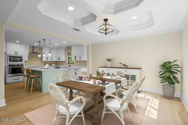 $3,250 | 749 East North Street, Pass Christian, MS 39571