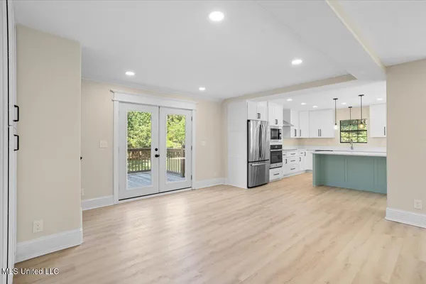 $3,250 | 749 East North Street, Pass Christian, MS 39571