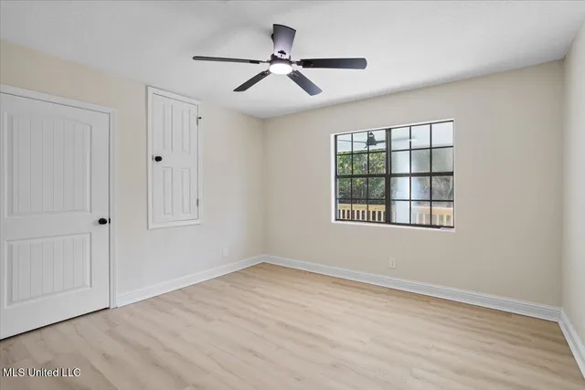 $3,250 | 749 East North Street, Pass Christian, MS 39571