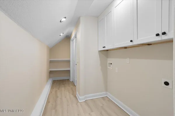 $3,250 | 749 East North Street, Pass Christian, MS 39571