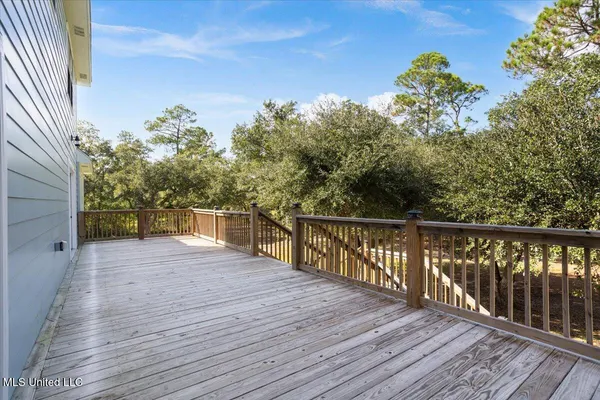 $3,250 | 749 East North Street, Pass Christian, MS 39571