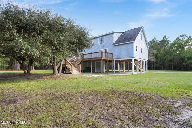 $3,250 | 749 East North Street, Pass Christian, MS 39571