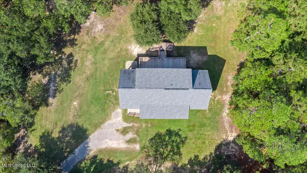 $3,250 | 749 East North Street, Pass Christian, MS 39571